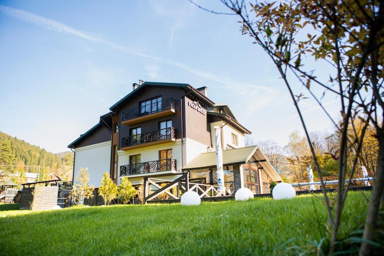Villa Billa Tatariv Exteriör bild